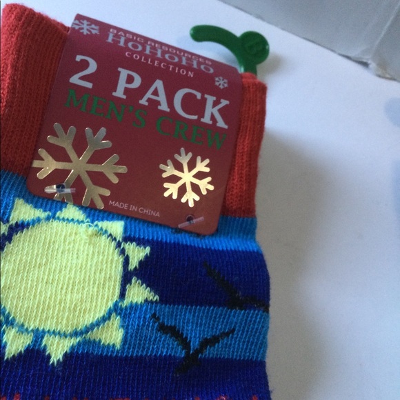 NWT mens crew socks Two packs of 2 (4 prs) holiday - Picture 9 of 10